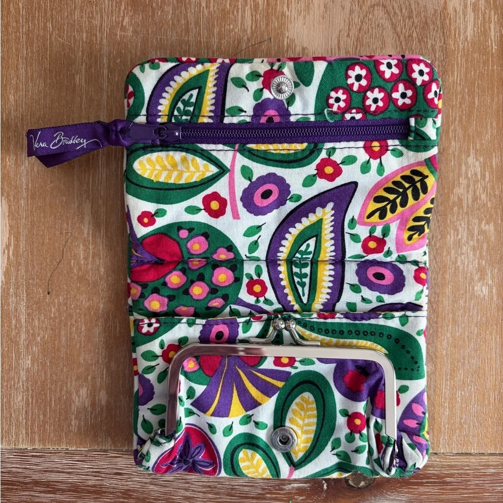 Vera Bradley Wallet - Picture 3 of 4
